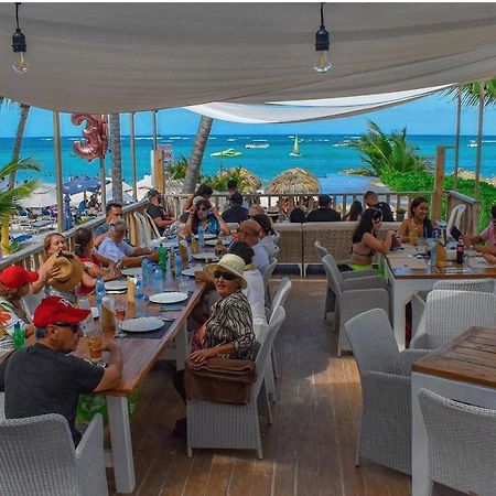Los Corales Villas And Suites - Beach Club, Spa, Restaurants Punta Cana Exterior photo