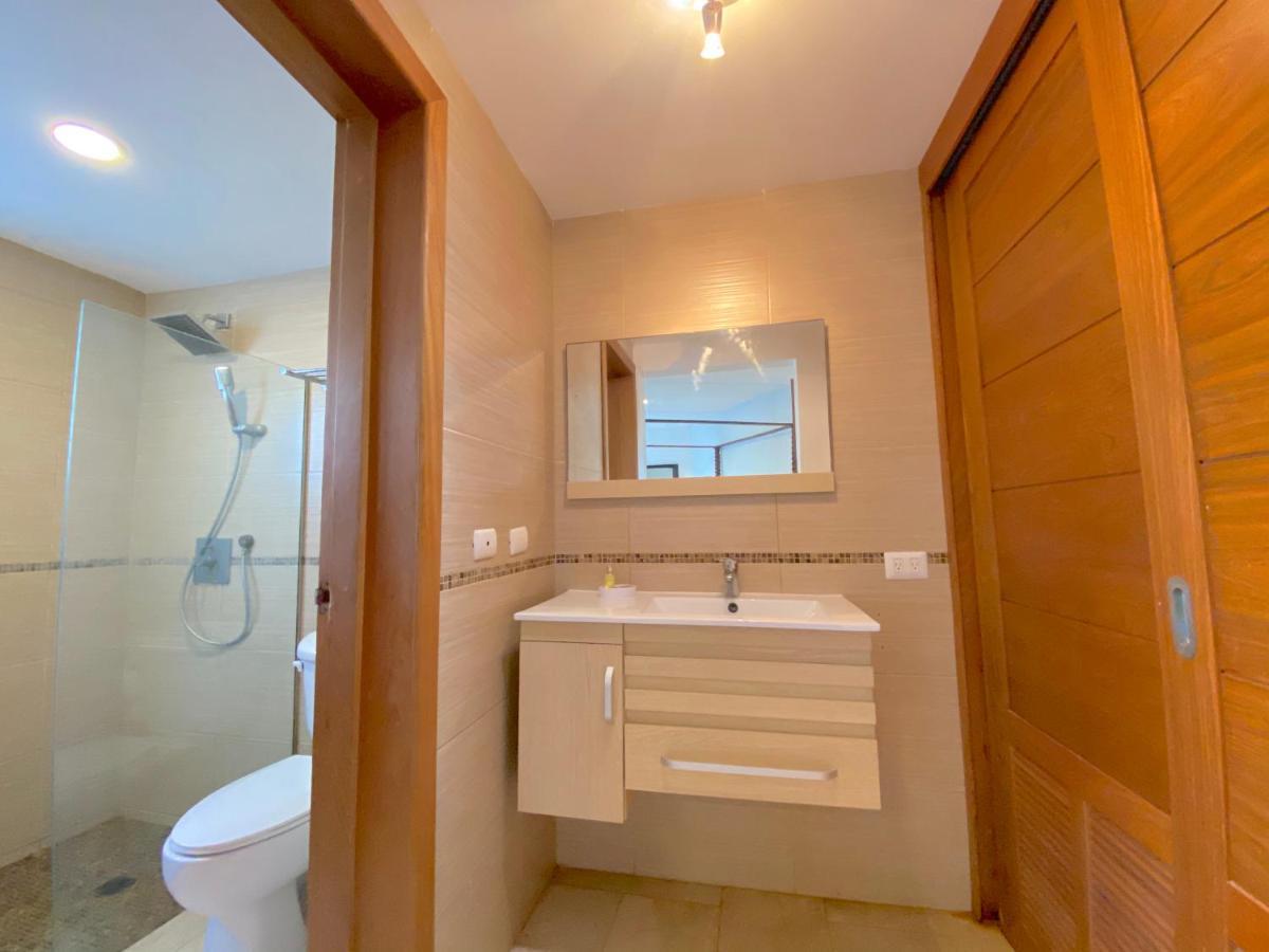 Los Corales Villas And Suites - Beach Club, Spa, Restaurants Punta Cana Exterior photo
