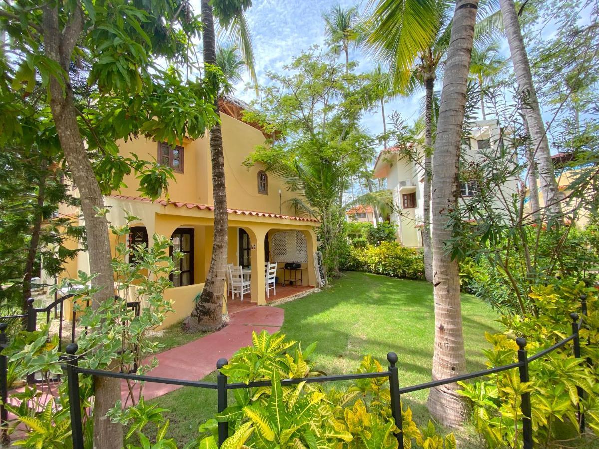 Los Corales Villas And Suites - Beach Club, Spa, Restaurants Punta Cana Room photo