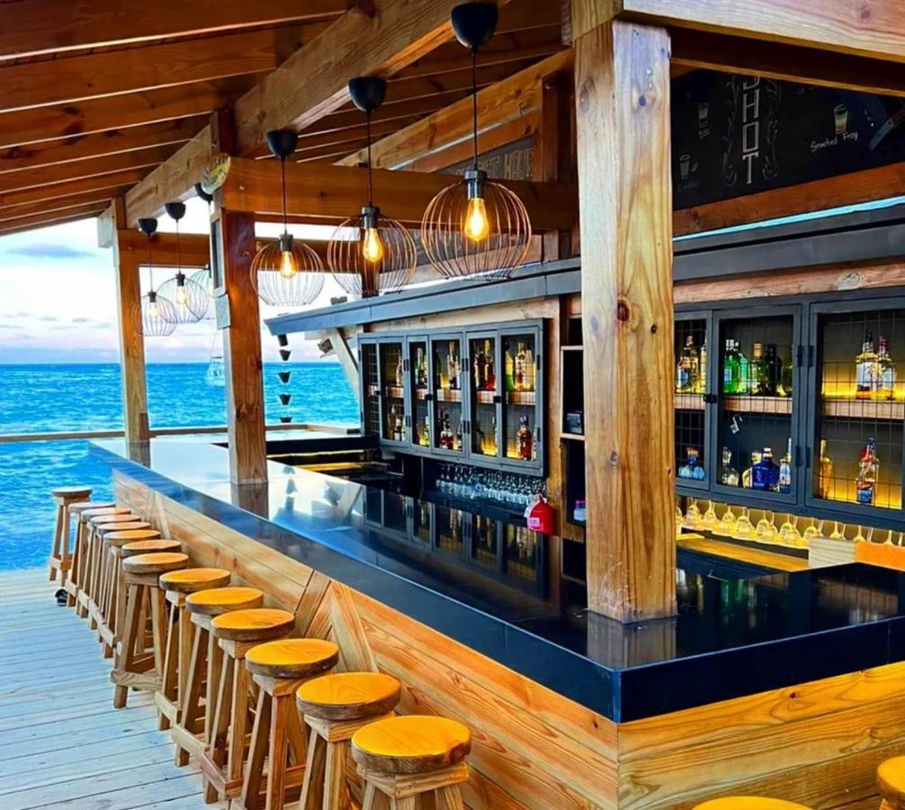 Los Corales Villas And Suites - Beach Club, Spa, Restaurants Punta Cana Exterior photo