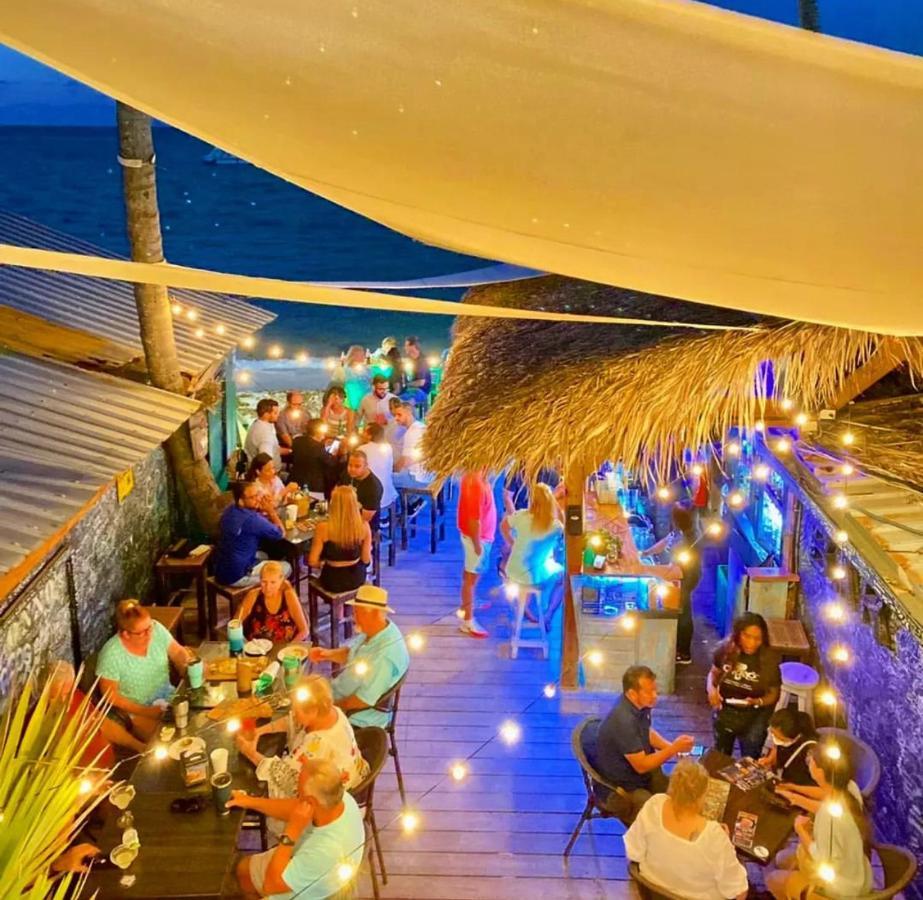 Los Corales Villas And Suites - Beach Club, Spa, Restaurants Punta Cana Exterior photo