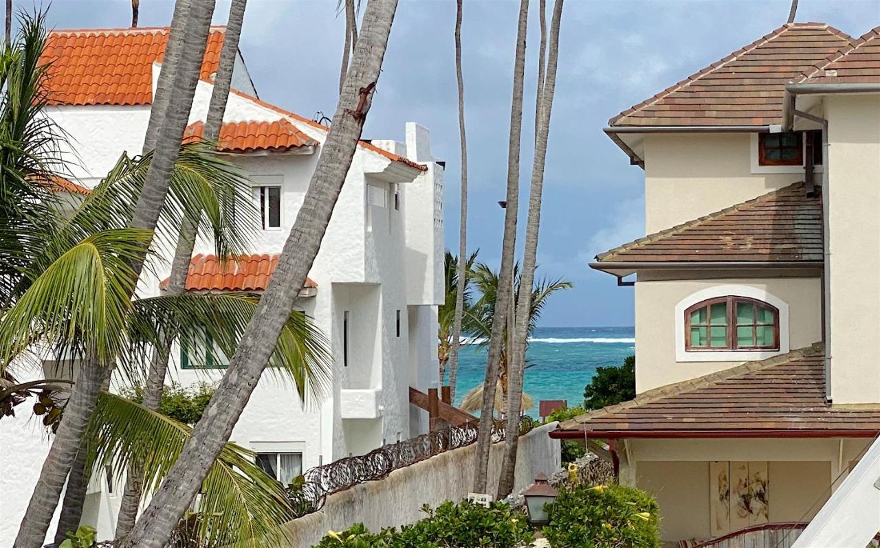 Los Corales Villas And Suites - Beach Club, Spa, Restaurants Punta Cana Room photo
